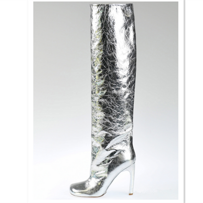 processing time:7-15 days after placing orders--Women's Autumn and Winter New Fashion Metal Decorated High Heel Boots Warm Short Fluffy High Round Head Boots.