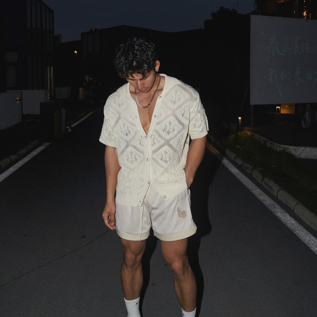 Casual loose short sleeved knitted shirt for men