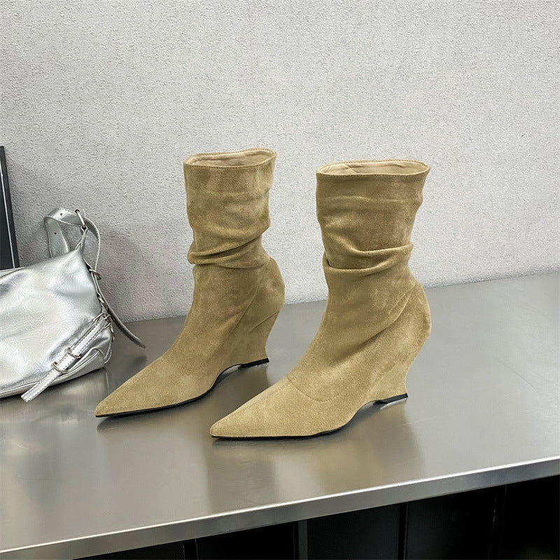 Autumn and Winter New Fashionable French Pointed Slope Heel Stacked Women's Boots Soft Leather High Heels Comfortable Short Boots