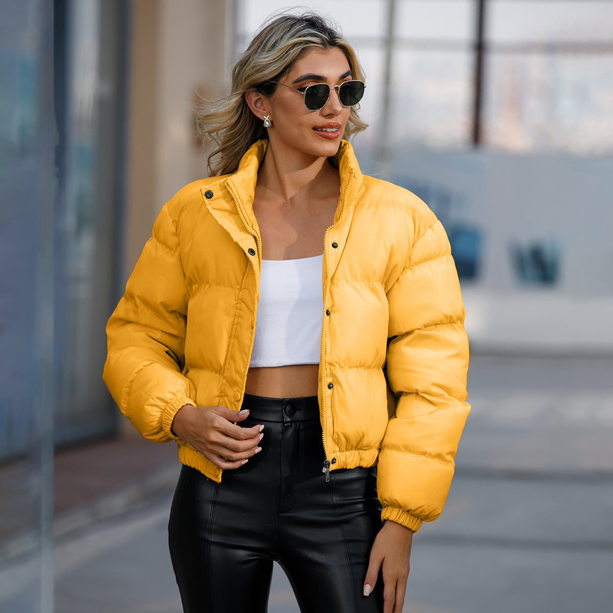 Long sleeved high neck warm jacket