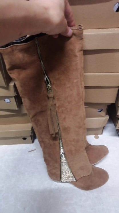High heeled thick heeled cuffed high boots